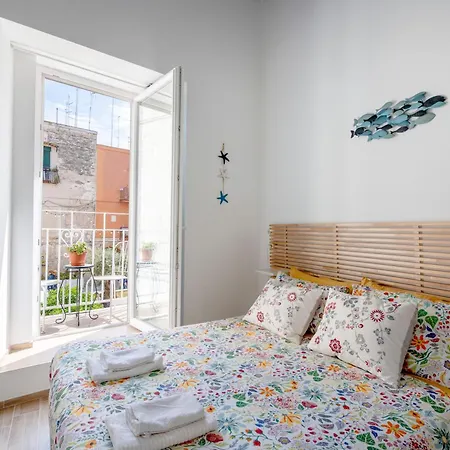 Old Town Vibe Бари