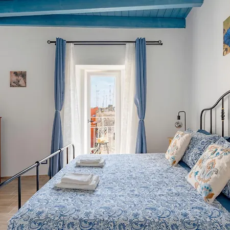 בית הארחה Old Town Vibe 3*